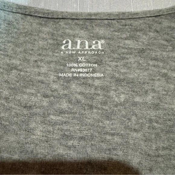 a.n.a Gray to Blue Ombre Sequin Tank Top - Picture 2 of 4